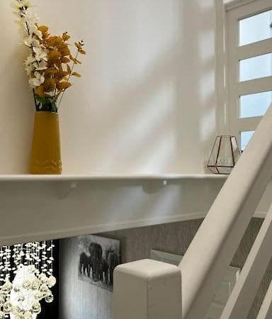 Cheerful 3 Bedroom Townhouse With Free Parking. Billericay Eksteriør billede