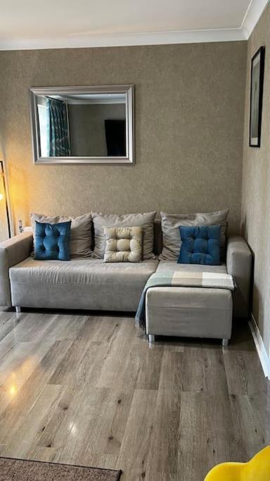 Cheerful 3 Bedroom Townhouse With Free Parking. Billericay Eksteriør billede
