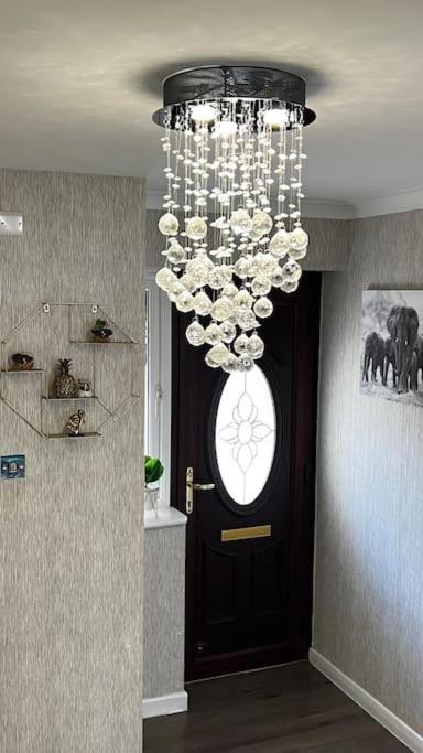 Cheerful 3 Bedroom Townhouse With Free Parking. Billericay Eksteriør billede